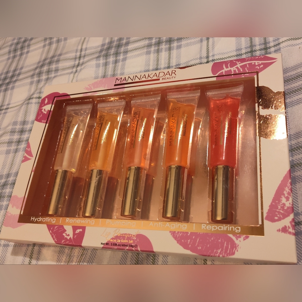 Manna Kadar Beauty Lip Gloss Set - Hydrating Shades